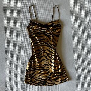 NWT - Urban Outfitters - ‘Motel Betta Bodycon Mini Dress’ - Tiger Gold - Medium